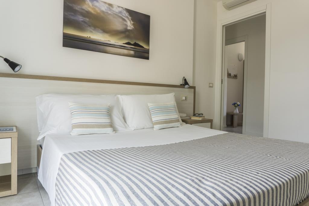 Residence San Valentino Finale Ligure Buitenkant foto