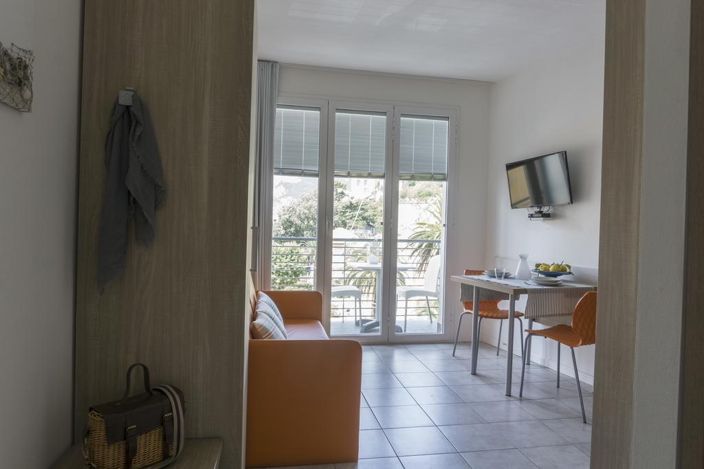 Residence San Valentino Finale Ligure Buitenkant foto